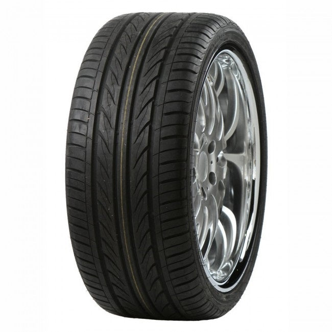 Delinte D7 225/40/18-18" Tires (Set of 4)